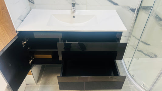CH1002 WALL HUNG WITH BASIN BLACK 1000
