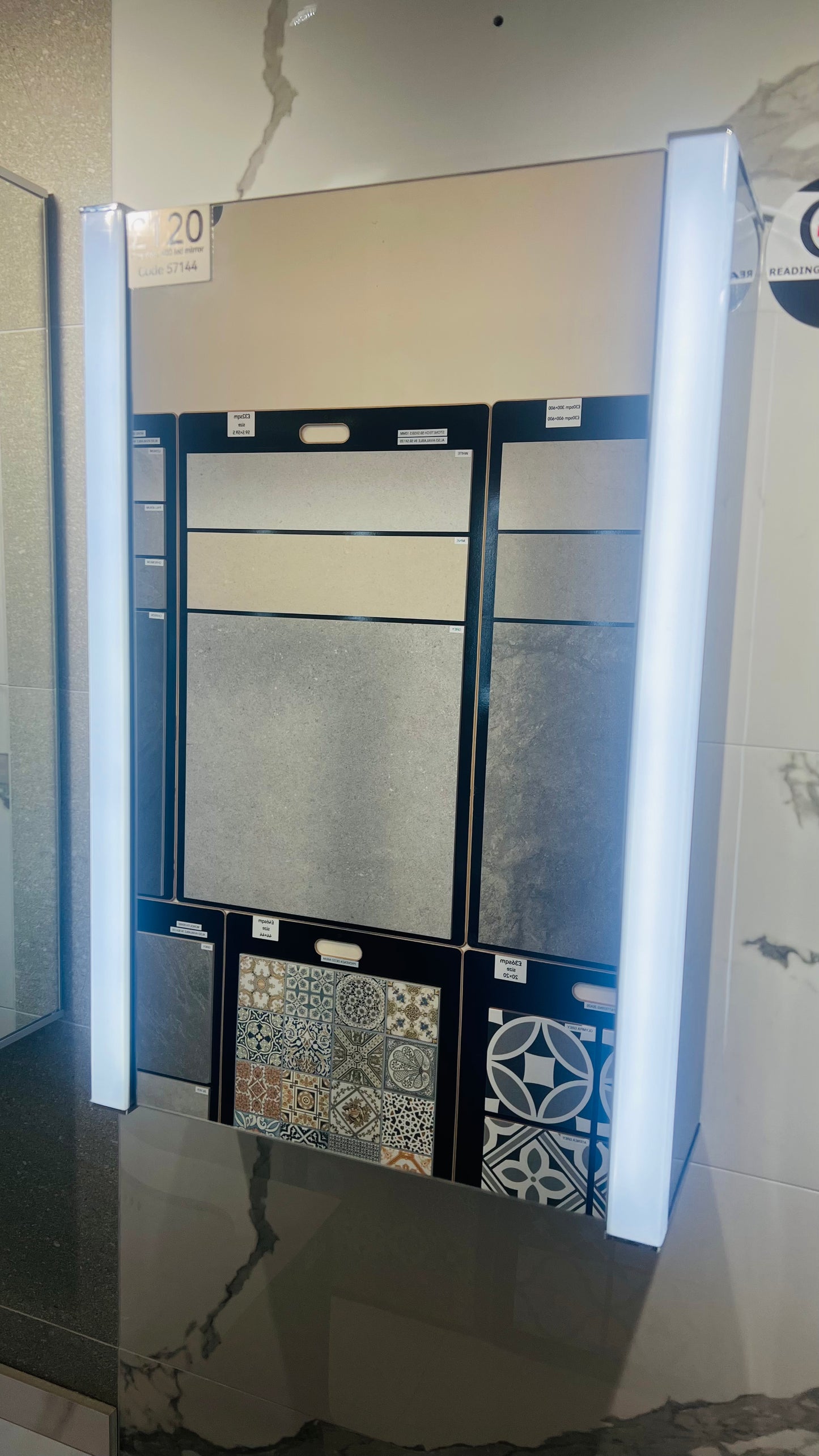 400 LED MORROR ONE DOOR