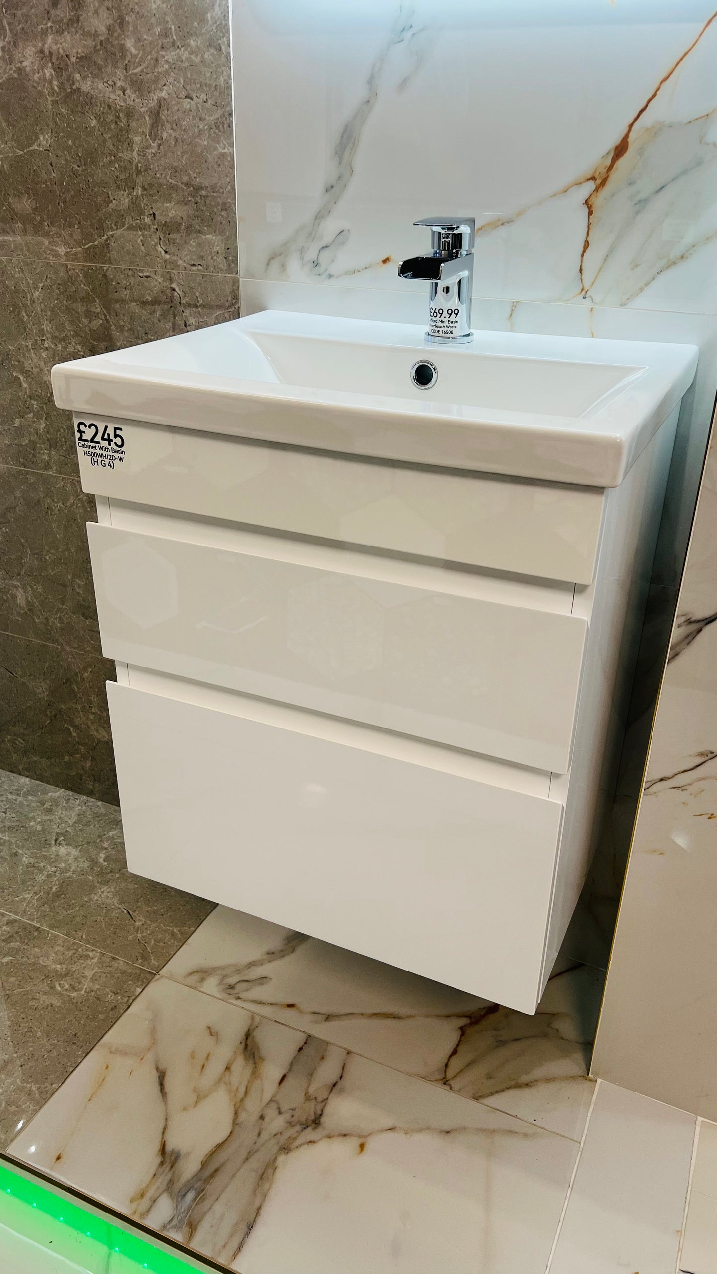500MM WALL HUNG BASIN UNIT